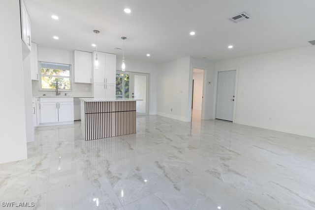 5431 23rd AVE SW, Naples, FL 34116