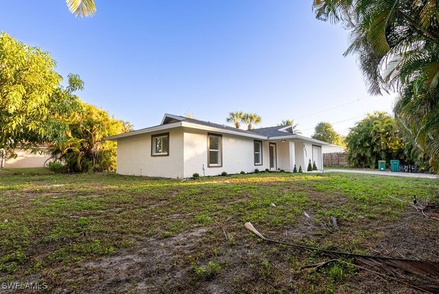 5431 23rd AVE SW, Naples, FL 34116