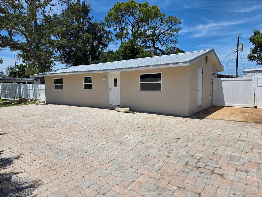 503 OLIVE AVENUE, Nokomis, FL 34275