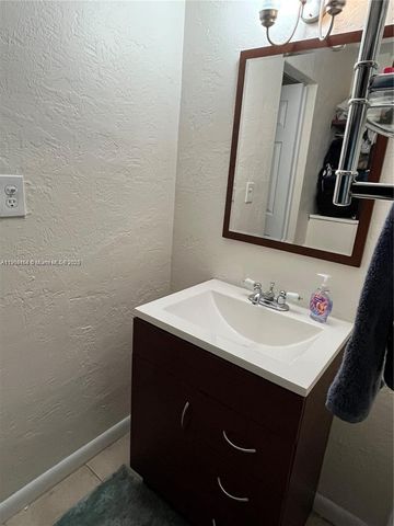 8601 SW 68th Ct 2, Pinecrest, FL 33156