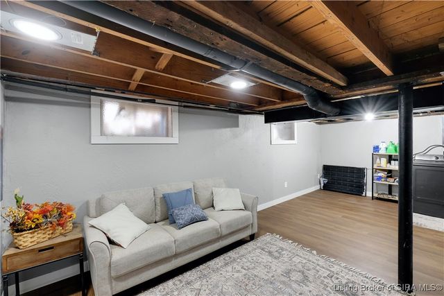 1121 S Sherwood Avenue, Clarksville, IN 47129