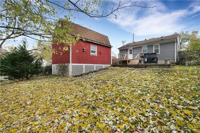 1121 S Sherwood Avenue, Clarksville, IN 47129