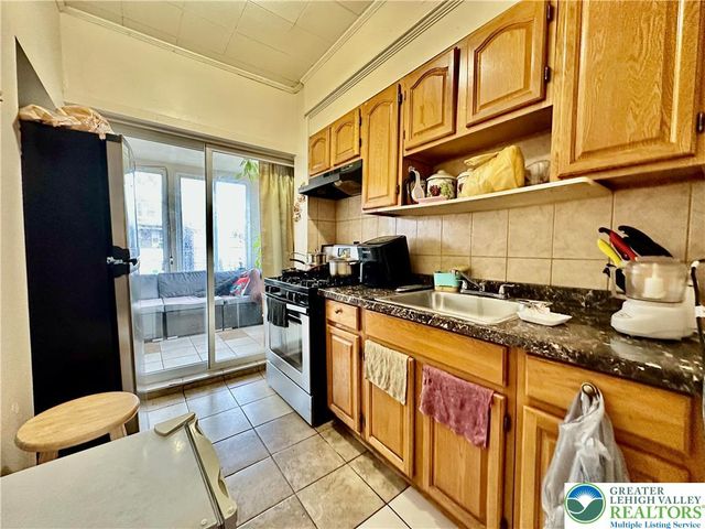 19 South Madison Street, Allentown City, PA 18102