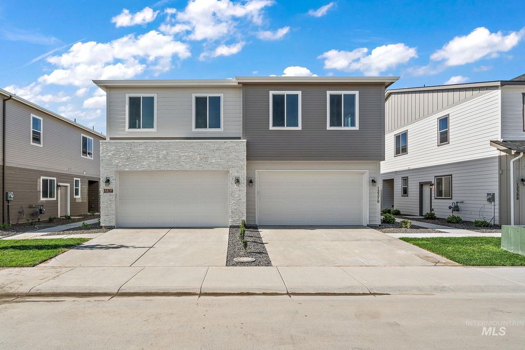 324 N Lagrasse Lane, Star, ID 83669