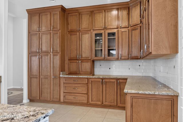 17926 W COLTER Street, Litchfield Park, AZ 85340