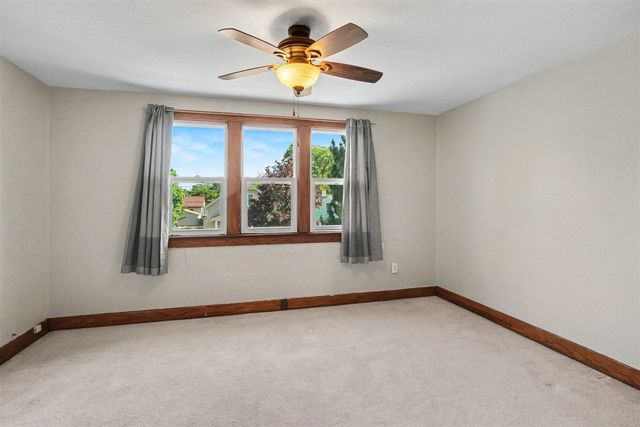 333 W 17th Street, Holland, MI 49423
