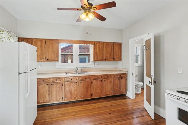 333 W 17th Street, Holland, MI 49423