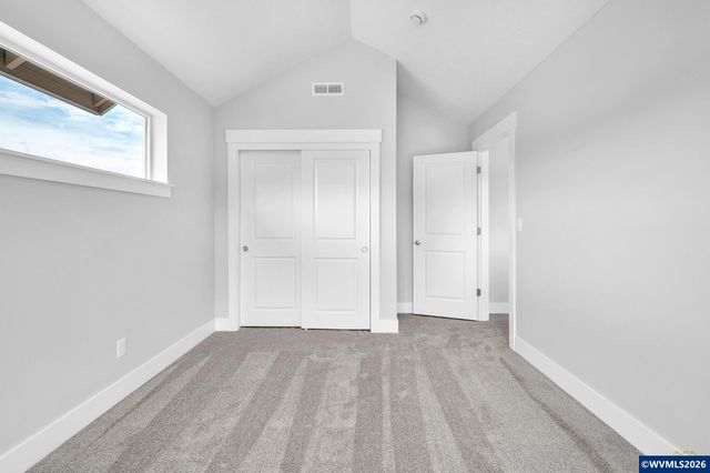 777 Riley Dr Dr, Silverton, OR 97381