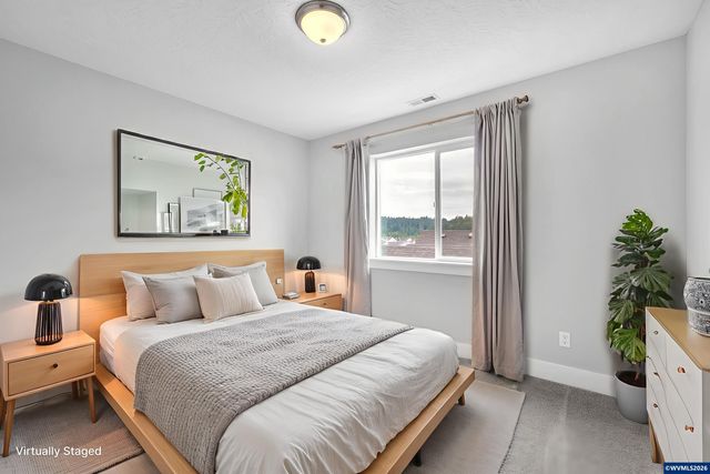 777 Riley Dr Dr, Silverton, OR 97381