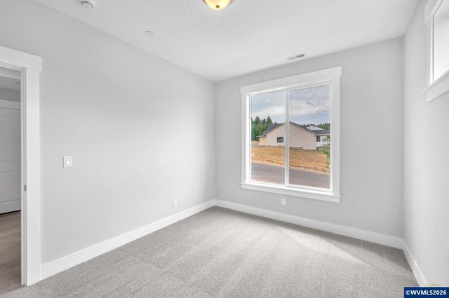 777 Riley Dr Dr, Silverton, OR 97381