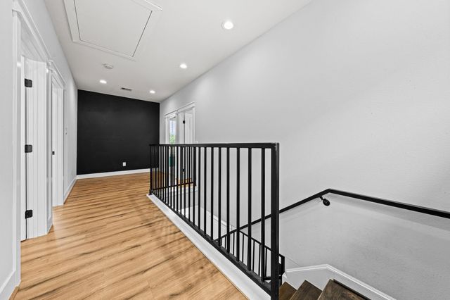 6476 T C Jester Boulevard, Houston, TX 77091