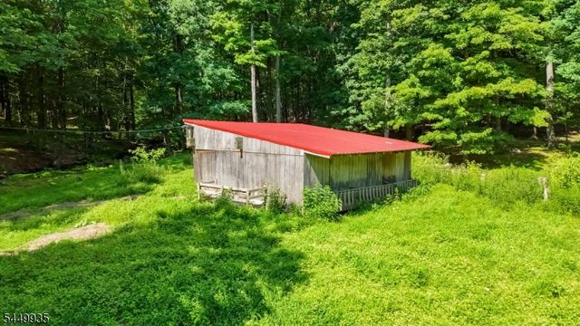 17 Fergerson Rd, Wantage Twp., NJ 07461