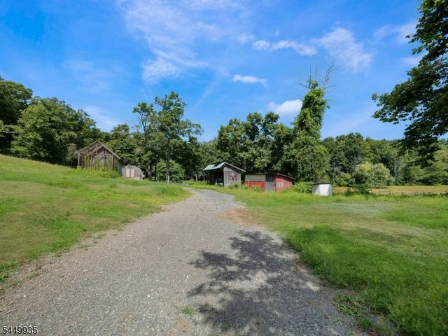 17 Fergerson Rd, Wantage Twp., NJ 07461