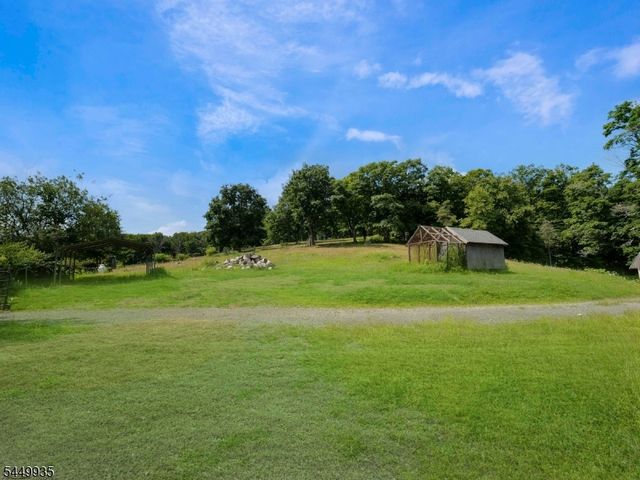 17 Fergerson Rd, Wantage Twp., NJ 07461