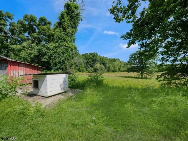17 Fergerson Rd, Wantage Twp., NJ 07461