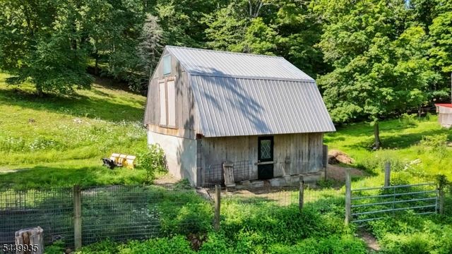 17 Fergerson Rd, Wantage Twp., NJ 07461