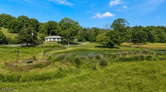 17 Fergerson Rd, Wantage Twp., NJ 07461