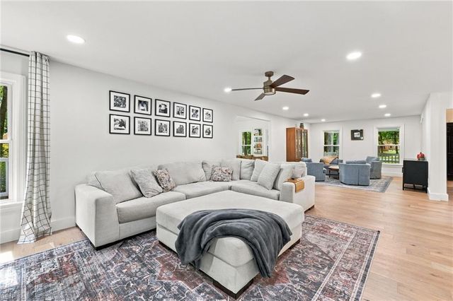 609 Fairfield DR, Chesapeake, VA 23322