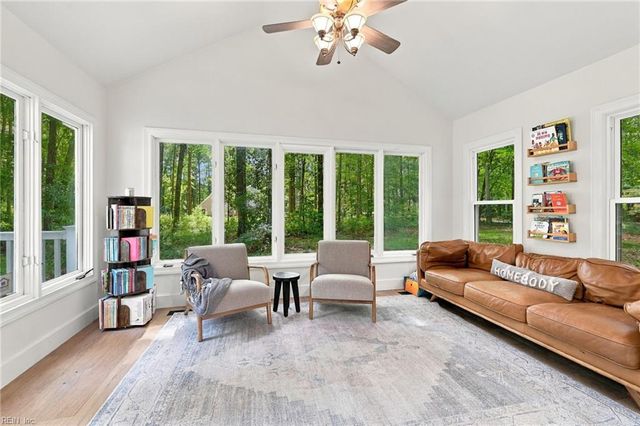 609 Fairfield DR, Chesapeake, VA 23322