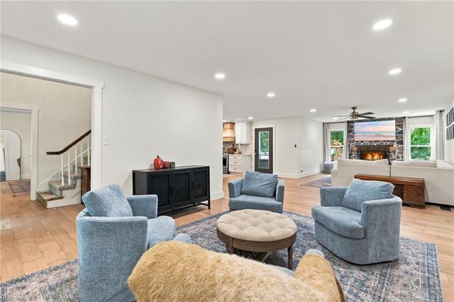 609 Fairfield DR, Chesapeake, VA 23322