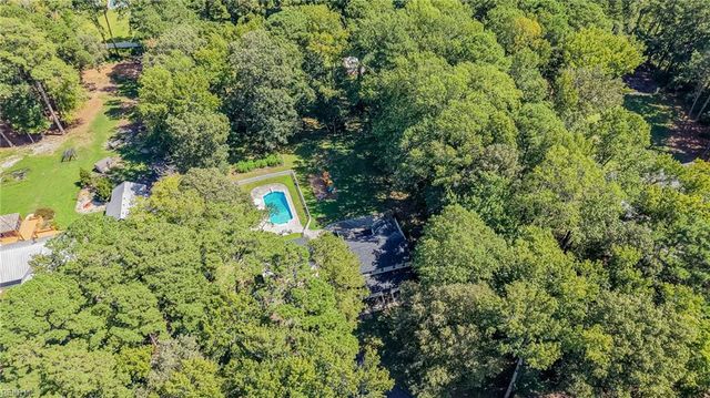 609 Fairfield DR, Chesapeake, VA 23322