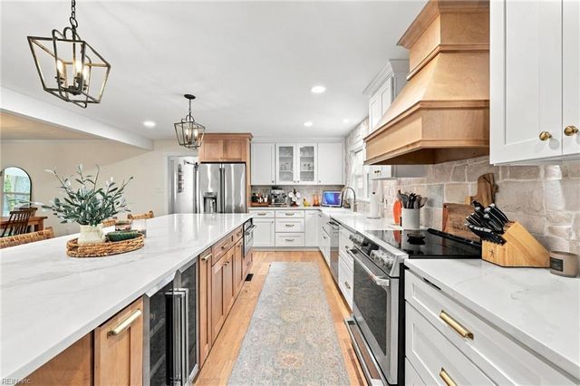 609 Fairfield DR, Chesapeake, VA 23322
