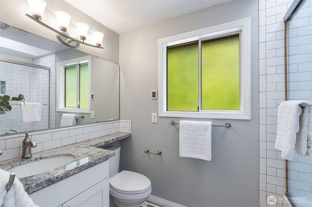 24020 SE 42nd Street, Sammamish, WA 98029