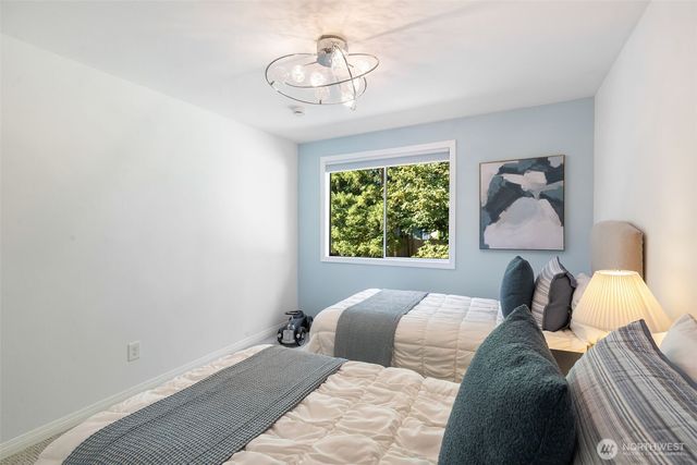 24020 SE 42nd Street, Sammamish, WA 98029