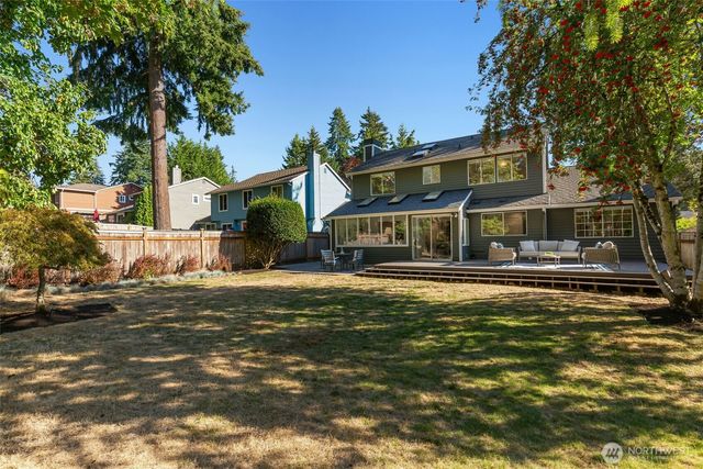 24020 SE 42nd Street, Sammamish, WA 98029