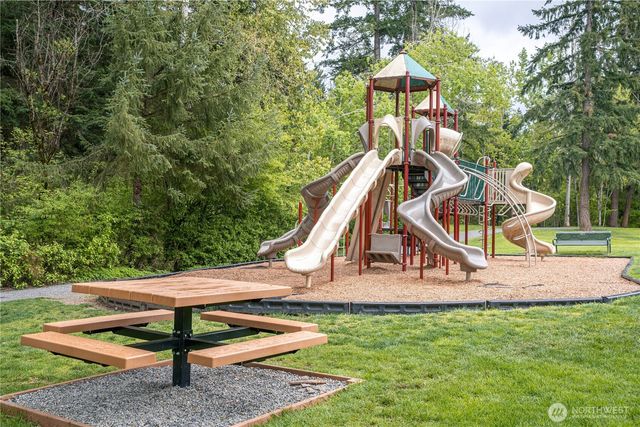 24020 SE 42nd Street, Sammamish, WA 98029
