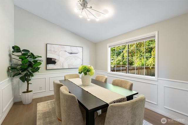 24020 SE 42nd Street, Sammamish, WA 98029