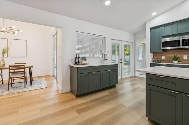 8443 RIDGEBROOK CIRCLE, Odessa, FL 33556