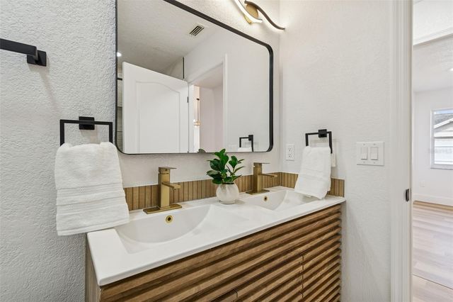 8443 RIDGEBROOK CIRCLE, Odessa, FL 33556