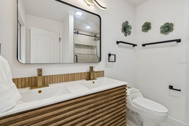 8443 RIDGEBROOK CIRCLE, Odessa, FL 33556