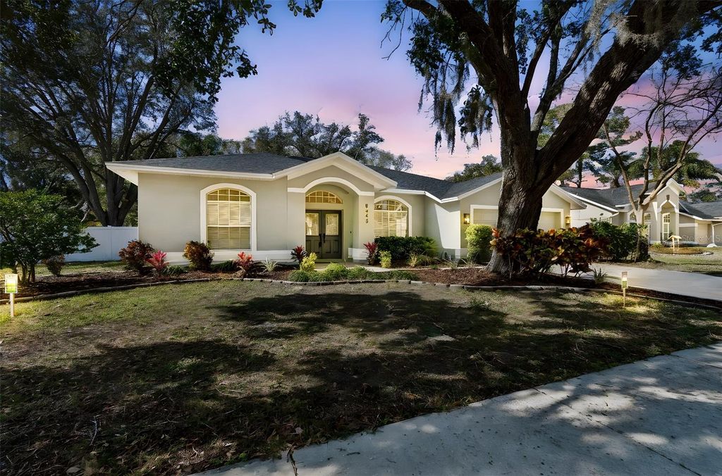 8443 RIDGEBROOK CIRCLE, Odessa, FL 33556