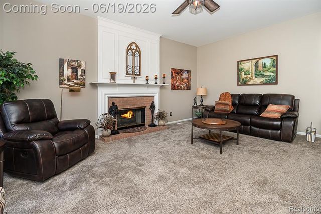 1815 Ring Neck Drive, Rochester, MI 48307