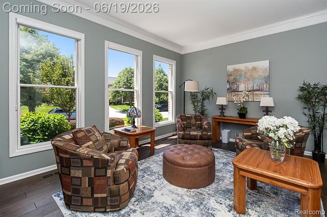 1815 Ring Neck Drive, Rochester, MI 48307