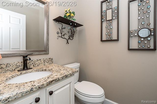 1815 Ring Neck Drive, Rochester, MI 48307