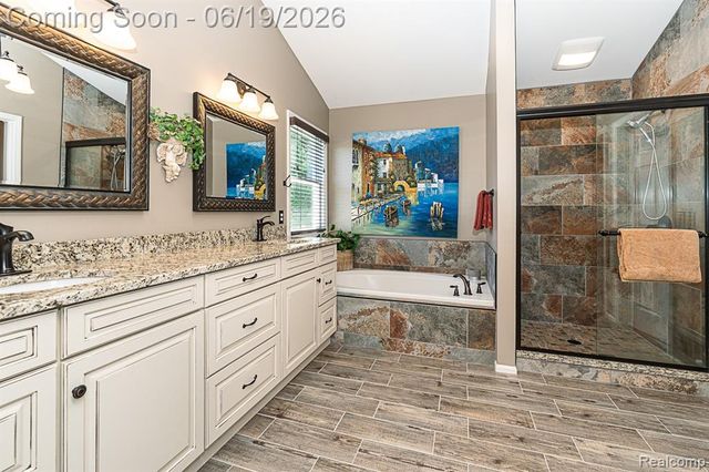 1815 Ring Neck Drive, Rochester, MI 48307