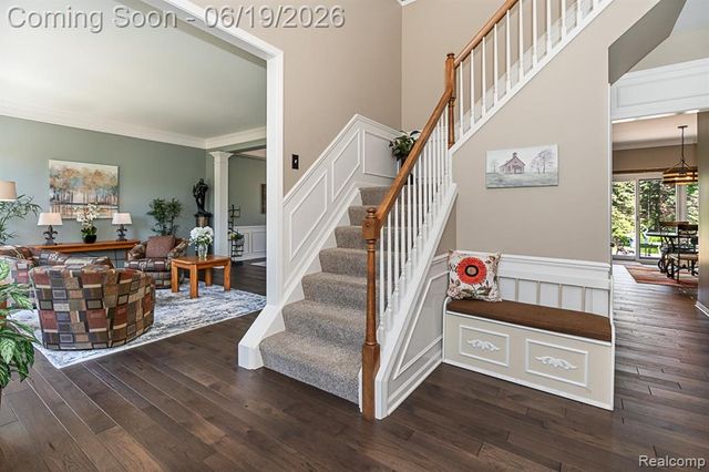 1815 Ring Neck Drive, Rochester, MI 48307
