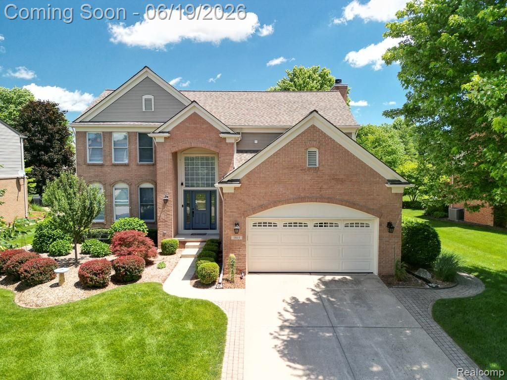 1815 Ring Neck Drive, Rochester, MI 48307