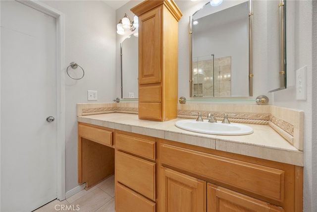 2260 Indigo Hills Drive 5, Corona, CA 92879