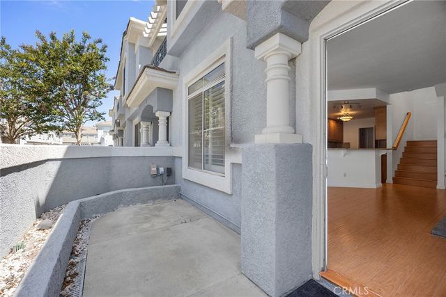 2260 Indigo Hills Drive 5, Corona, CA 92879