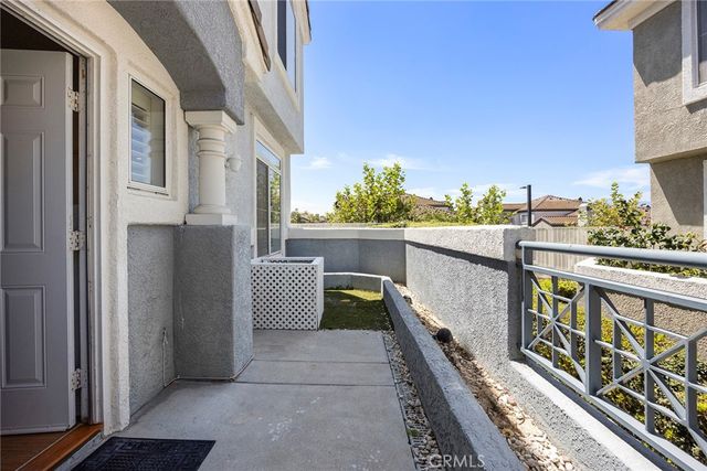 2260 Indigo Hills Drive 5, Corona, CA 92879