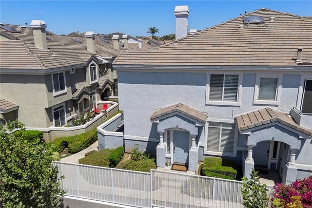 2260 Indigo Hills Drive 5, Corona, CA 92879