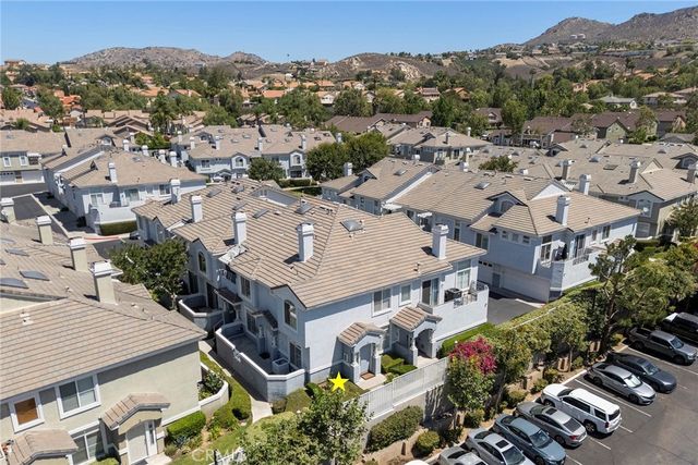 2260 Indigo Hills Drive 5, Corona, CA 92879