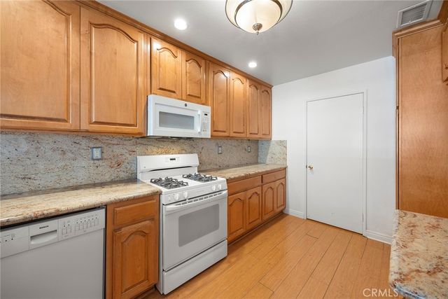 2260 Indigo Hills Drive 5, Corona, CA 92879