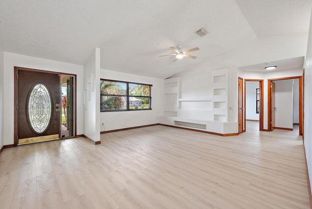 489 SE Evergreene Terrace, Port St Lucie, FL 34983