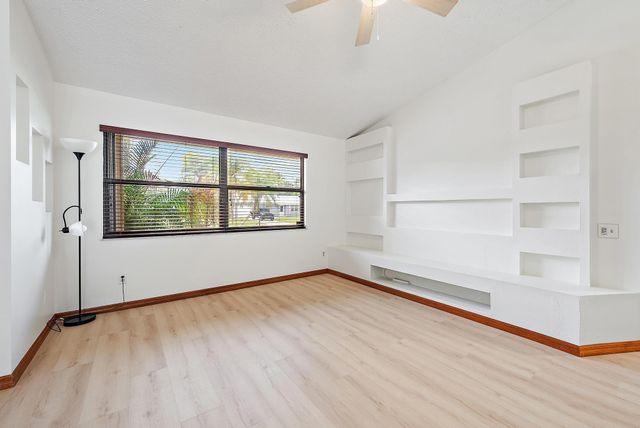 489 SE Evergreene Terrace, Port St Lucie, FL 34983