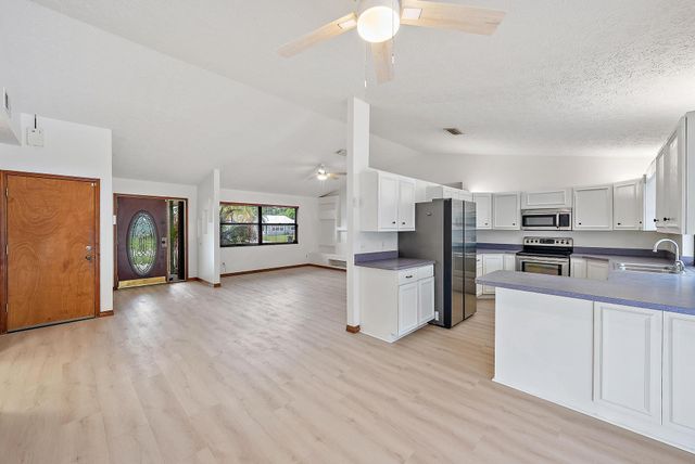 489 SE Evergreene Terrace, Port St Lucie, FL 34983